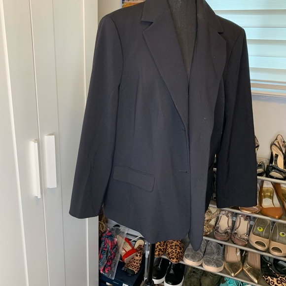 Black jacket. 16w. - Picture 2 of 3